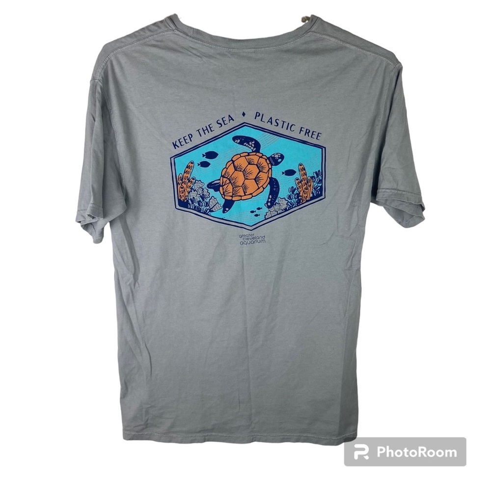Greater Cleveland Aquarium turtle gray graphic t shirt unisex